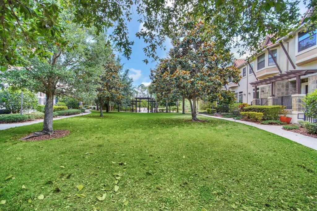 Cozy & Elegant 4Br Enchanted Townhouse - 1 Mile To Disney With Resort Pool, Gym, & Jacuzzi Orlando Esterno foto