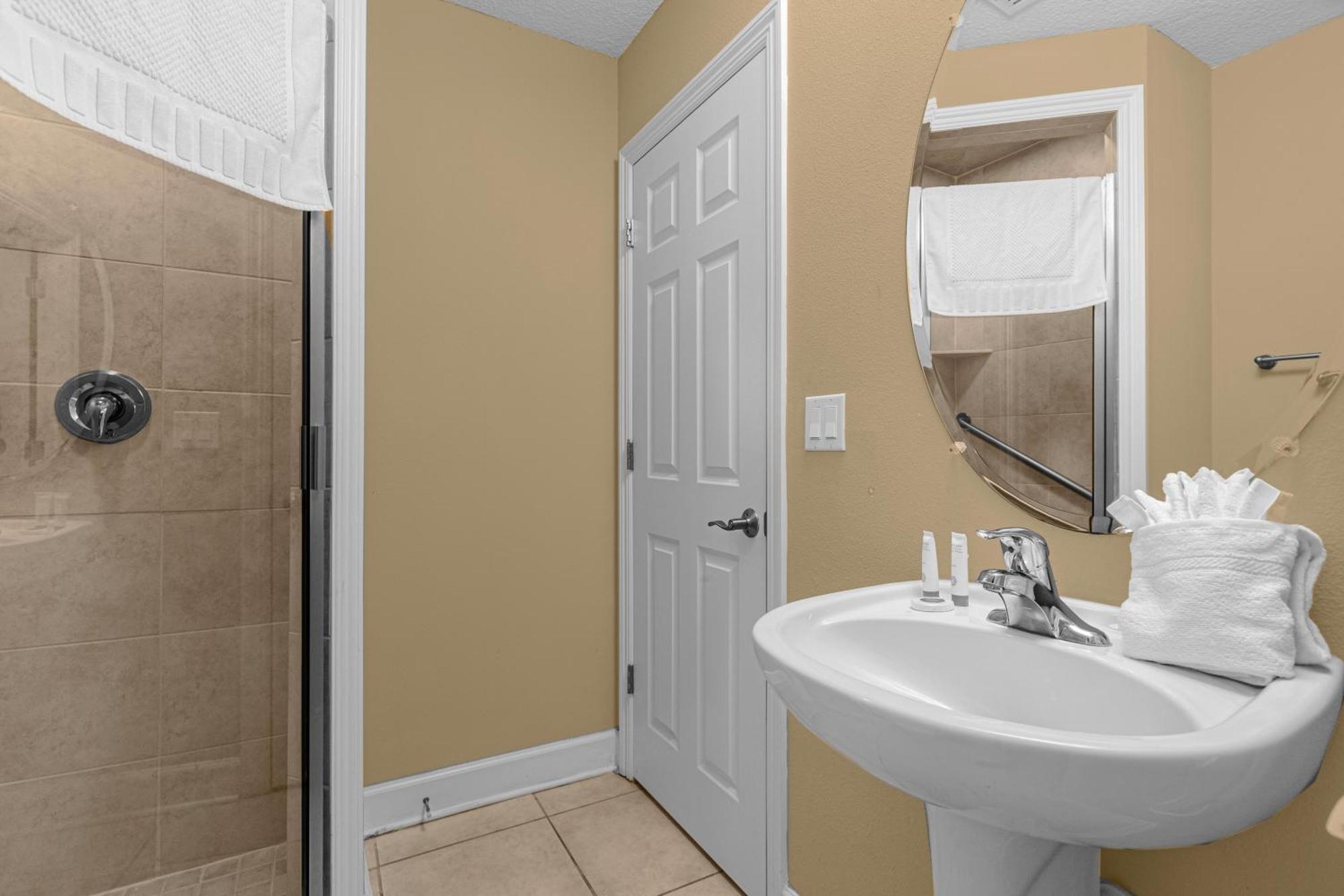 Cozy & Elegant 4Br Enchanted Townhouse - 1 Mile To Disney With Resort Pool, Gym, & Jacuzzi Orlando Esterno foto